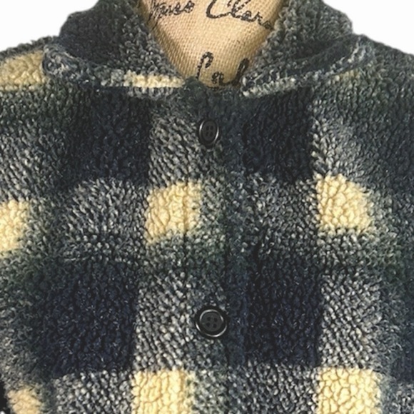 VTG Palmetto’s Cropped Plaid Teddy Jacket - Picture 7 of 15